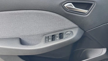 Renault Clio techno Eco-G 100cv (74kW)