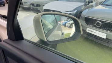 Volvo XC40 2.0 B3 G Core Auto