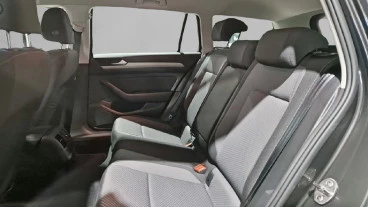 Volkswagen Passat Variant Business 2.0 TDI 110kW