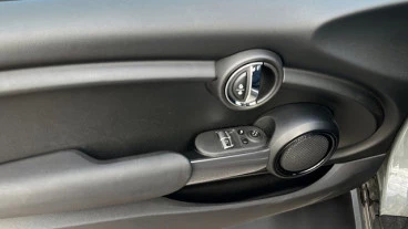 MINI ONE 5 PUERTAS