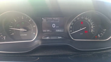 Peugeot 2008 Allure 1.6 BlueHDi 73KW (100CV)