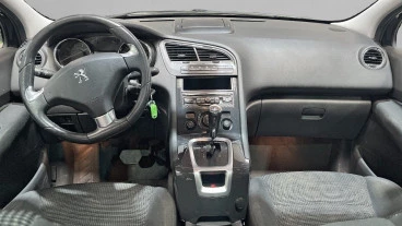 Peugeot 5008 Allure 1.6 THP 155 Automático