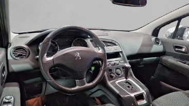 Peugeot 5008 Allure 1.6 THP 155 Automático