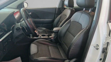 Kia Niro 1.6 GDi HEV 104kW (141CV) Drive