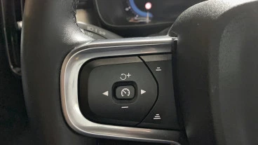 Volvo XC40 2.0 B3 G Core Auto