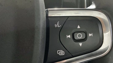 Volvo XC40 2.0 B3 G Core Auto