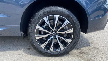 Volvo XC60 2.0 B5 G MHEV Ultra Dark Auto AWD