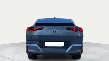 BMW iX2 eDrive20