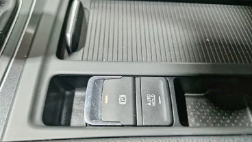 Volkswagen Golf Business & Navi 1.0 TSI 81kW Variant