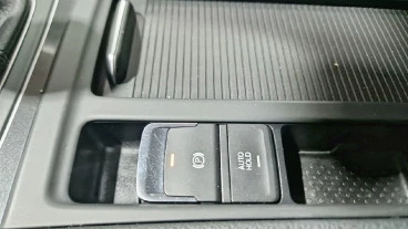 Volkswagen Golf Business & Navi 1.0 TSI 81kW Variant