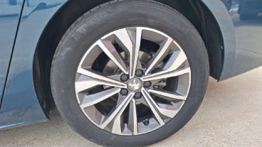 Peugeot 508 5P Allure BlueHDi 130 S&S EAT8