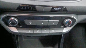 Hyundai i30 1.0 TGDI 48V Klass Fastback