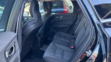 Volvo XC60 2.0 T6 AWD Recharge Core Auto