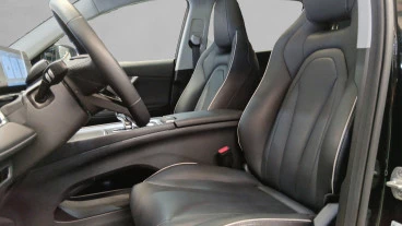 EBRO S700 1.6 TGDI Luxury 7 DCT
