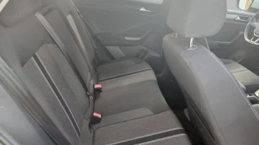 Volkswagen T-Roc Advance 1.0 TSI 81kW (110CV)