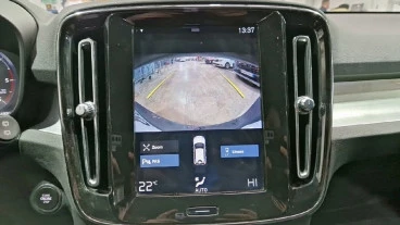 Volvo XC40 2.0 D4 AWD Business Plus Auto