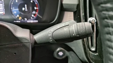 Volvo XC40 2.0 D4 AWD Business Plus Auto