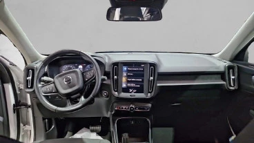 Volvo XC40 1.5 T2 Momentum Core Auto