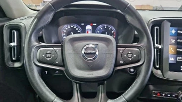 Volvo XC40 1.5 T2 Momentum Core Auto