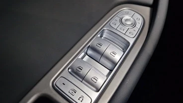 EBRO S700 1.5 TGDI PHEV Luxury E-CVT