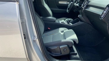 Volvo XC40 2.0 B3 G Core Auto