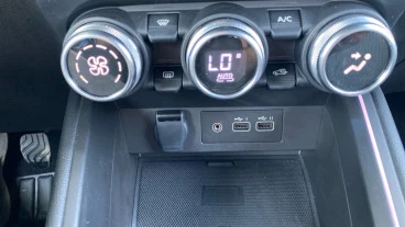 Renault Clio techno Eco-G 100cv (74kW)