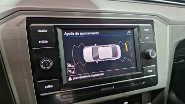 Volkswagen Passat Business 2.0 TDI 90kW (122CV) DSG