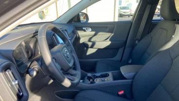 Volvo XC40 2.0 B3 G Essential Auto