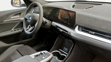 BMW iX2 xDrive30
