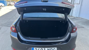 Mazda3 2.0L e-SKY X MHEV 137kW 6AT Centre-line