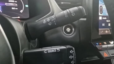 Renault Captur techno Eco-G 100cv (74 kW)