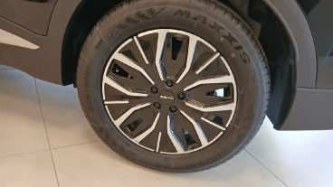 EBRO S700 1.5 TGDI PHEV Luxury E-CVT