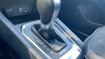 Renault Captur zen fast track E-Tech PHEV 117kW