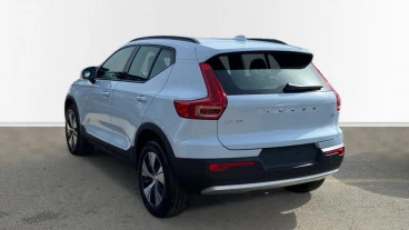Volvo XC40 2.0 B3 G Essential Auto
