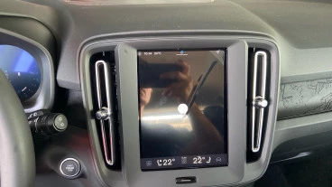 Volvo XC40 2.0 B3 G Essential Auto