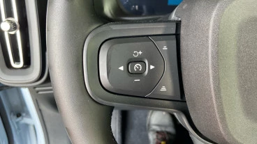Volvo XC40 2.0 B3 G Essential Auto
