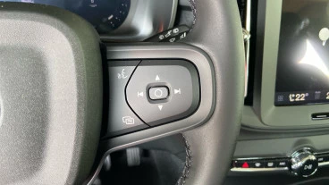 Volvo XC40 2.0 B3 G Essential Auto