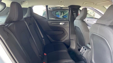 Volvo XC40 2.0 B3 G Essential Auto