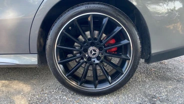 Mercedes-Benz CLA CLA 200 D DCT 4MATIC Shooting Brake
