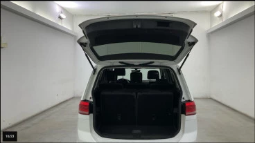 Volkswagen Touran Advance 1.6 TDI BMT DSG