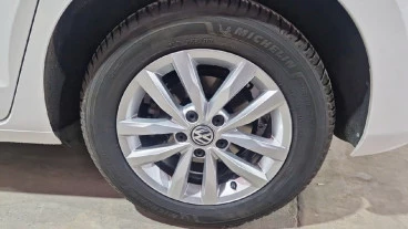 Volkswagen Touran Advance 1.6 TDI BMT DSG