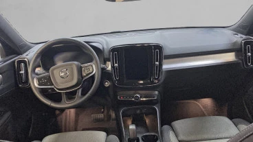 Volvo XC40 2.0 B3 G Core Auto