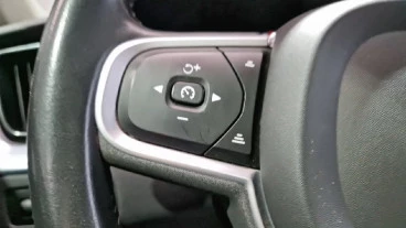 Volvo XC60 2.0 D4 Business Plus Auto