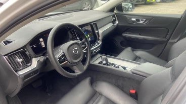 Volvo S60 B4(G) FWD Plus Dark Auto