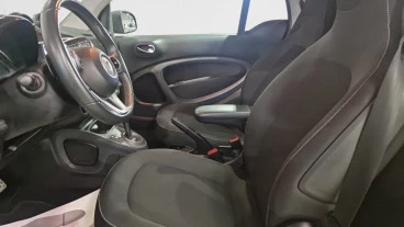 Smart fortwo 0.9 66kW (90CV) COUPE
