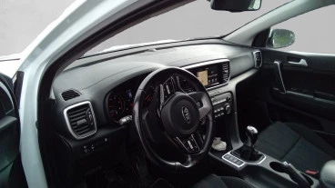 Kia Sportage 1.6 MHEV Business 100kW (136CV) 4x4