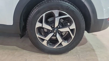 Kia Sportage 1.6 MHEV Business 100kW (136CV) 4x4