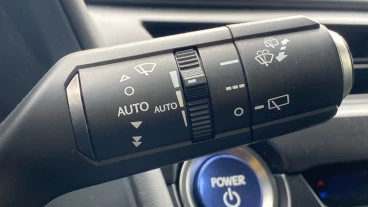 Lexus UX 2.0 250h Business