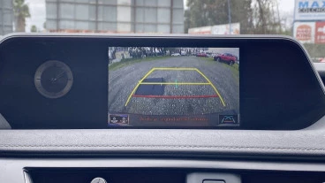 Lexus UX 2.0 250h Business