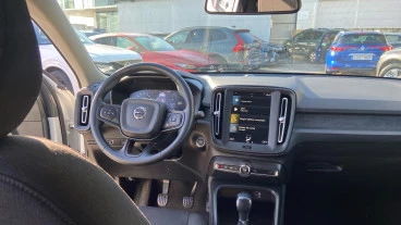 Volvo XC40 1.5 T2 Momentum Core